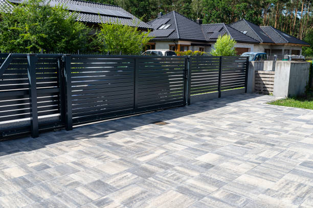 Best Driveway Pavers Cost  in Hlcrest, IL